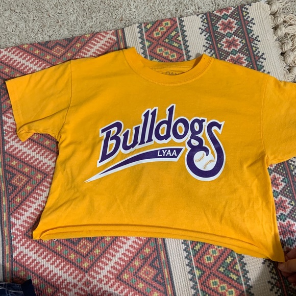 cropped bulldogs tee ✧ - Picture 2 of 4